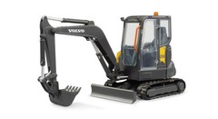 Bruder 02465 Volvo Compact Excavator 1/16