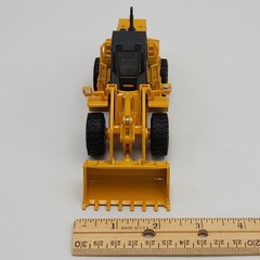 TCM L32 Wheel Loader 1:50 Scale Diecast Construction Model Japan W/Original Box