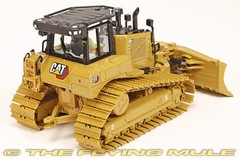 Diecast Masters 1:50 D6R Bulldozer