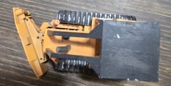 1:34FirstGear For United, Rentals, Forklift And 1:35 Tracked Bucket Loader.