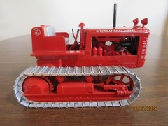 INTERNATIONAL TD-14A DIESEL DIECAST CRAWLER, NTTC SHOW 2002