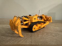 Komatsu D355A Crawler Tractor 1:50 Scale Discontinued Model Yonezawa Toys Japan