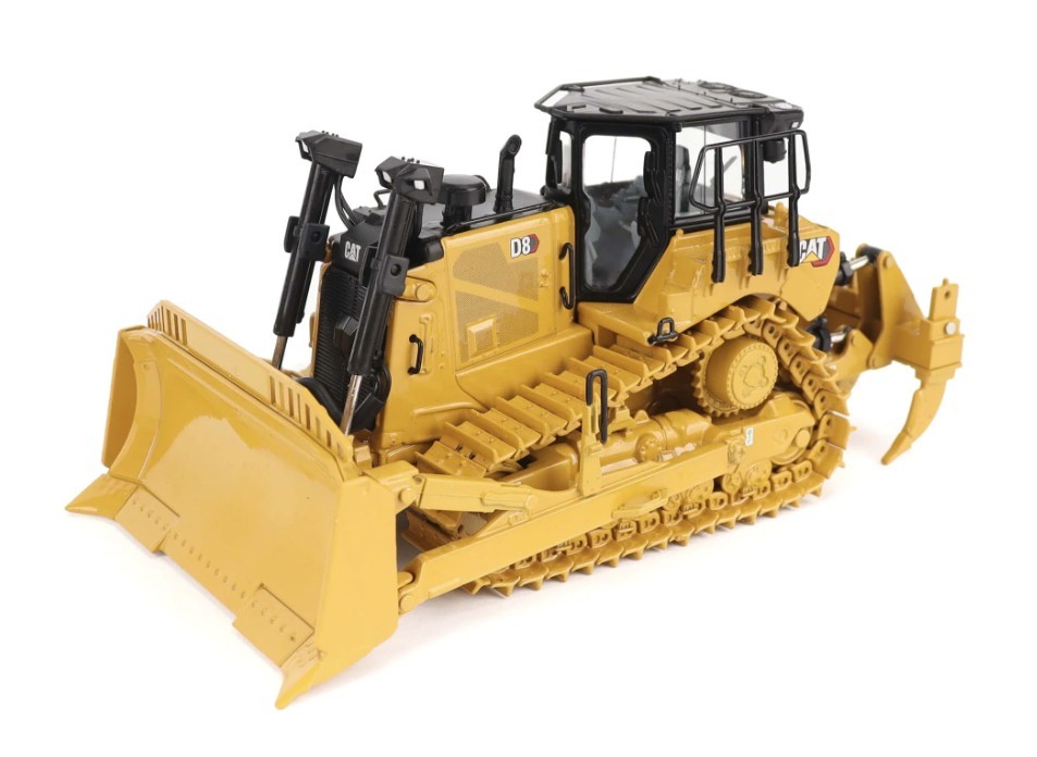 Diecast Masters 85757 Cat D8 Standard Configuration 1/50 Scale Diecast Model