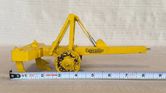 1950s Reuhl D7 Caterpillar Diesel Toy & Towed Ripper 1/24 Scale