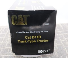 Norscot CAT D11R Track Type Tractor 1:50 Gold 75 Years in Box READ
