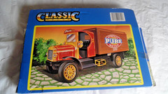 International Hobbies Art 1721 Die Cast Metal Trucks NIB