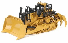 Caterpillar D11 TKN Design Track Type Dozer Diecast Masters 85777 1:87