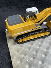 Liebherr R954 Excavator – Conrad 1:50 Scale Diecast Model #2834 Litronic New