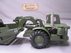 Dan Models Romania – Euclid S-7 Motor Scraper Military – 1:50 Scale – Resin