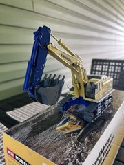 Liebherr R970 SME Excavator – White – WSI 1:50 Scale Diecast Model #04-1156 New