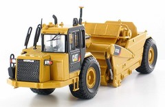 Norscot 55235 1:50 Caterpillar 613G Wheel Tractor-Scraper Die Cast Replica