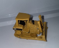 Vintage Caterpillar D6H Dozer Bulldozer 1:64
