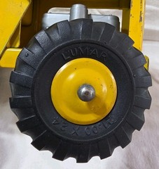 Vintage Marx Lumar Hi-Lift Loader. Rarely Found In This Condition. Very Nice!!!