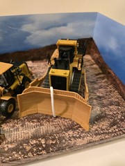 4 DIECAST MASTERS Cat Caterpillar Construction Loader Truck Excavator Tractor