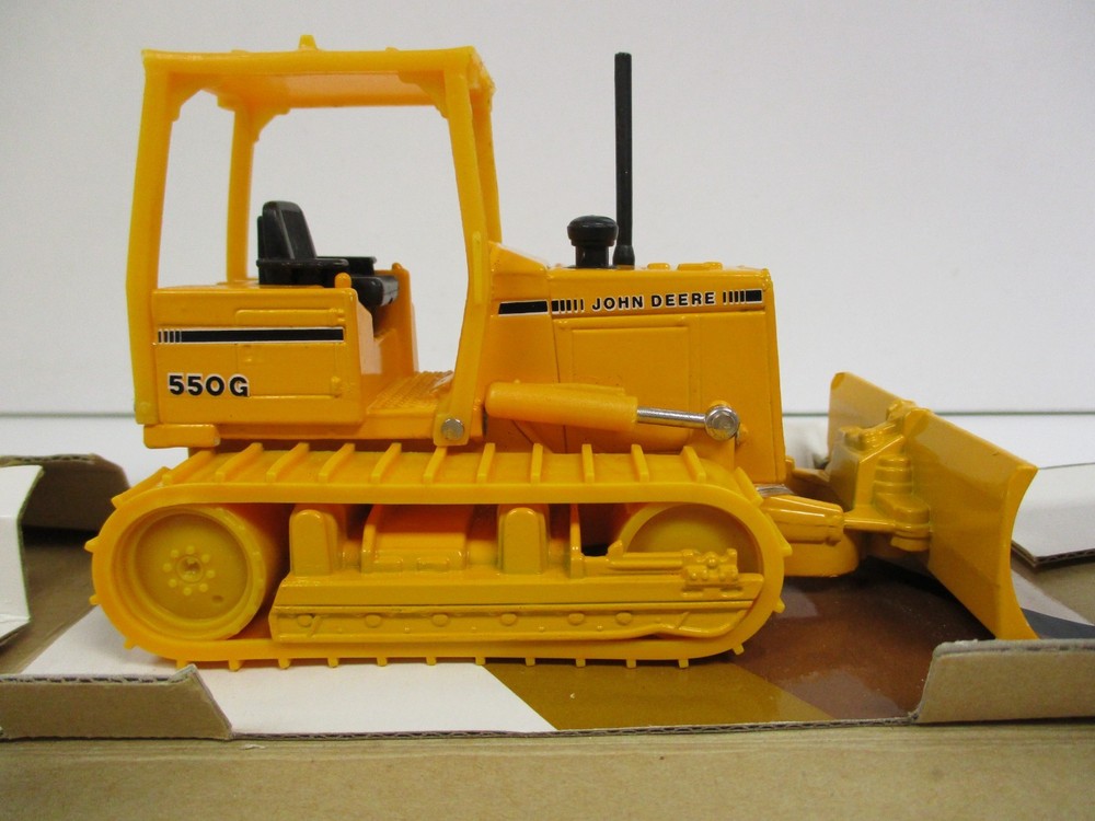 ERTL – JOHN DEERE 550G CRAWLER / BULLDOZER / DOZER – 1/32 DIECAST