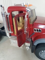 Bruder Mack Granite Red Semi Truck Cab Only 1:16 2007 Made in Germany
