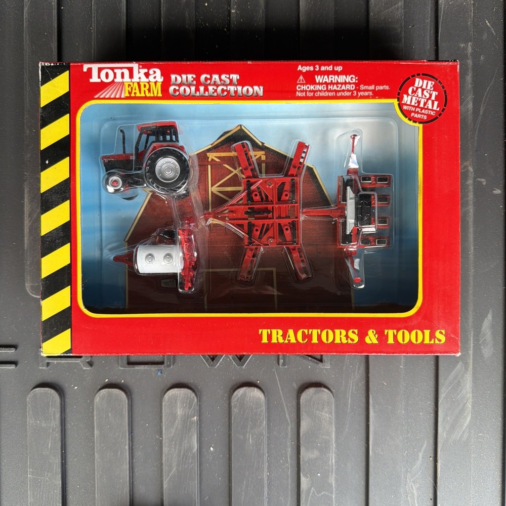 Maisto 12160 1:64 Scale Tonka Farm Tractors & Tools Die Cast Playset