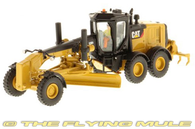 Diecast Masters 1:87 12M3 Motor Grader
