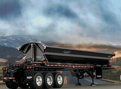 1/64 DCP GUN METAL GRAY/BLACK SMITHCO TRI-AXLE SIDE DUMP TRAILER