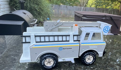 Tonka Bell System Bucket Truck Diecast Vehicle White/Blue/Yellow/Black 1978