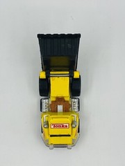 2005 MAISTO TONKA YELLOW MOD WHEELS DIECAST DUMP TRUCK 1:64 Scale Hasbro