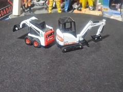 VINTAGE ERTL 1/50 Bobcat Lot OF 2 S753 Skid Steer Loader S325 Excavator NICE