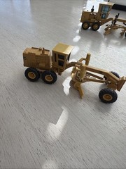 Cat 12G Cast Iron Road Grader 1:64 Scale
