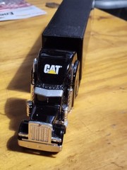 Diecast Norscot Cat Truck Semi Scale Model