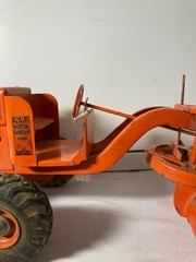 Vintage 1949 DOEPKE Adams Motor Road Grader Pressed Steel Model Diesel Orange
