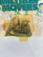 Military Movers Dozer With Blade By Ertl 1/64th Scale