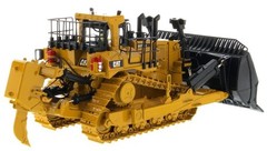 DIECAST MASTERS – Toro CATERPILLAR D11T CD with Driver and Metal Box – 1/50 …