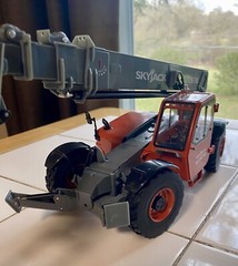 SKYJACK SJ1256 THS Telescopic Boom Forklift-Construction Equipment 1:32 Diecast