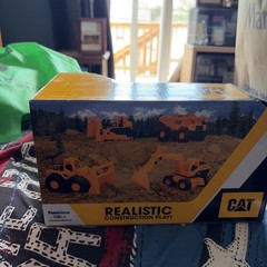CatToysOfficial, CAT Construction Fleet 10″ Wheel Loader Toy, Ages 3 & Up NIB