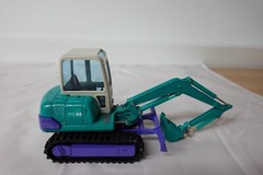 SHINSEI PC45 KOMATSU MINI POWER SHOVEL 1:50 Scale