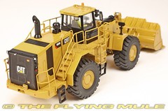 Diecast Masters 1:50 988K Wheel Loader