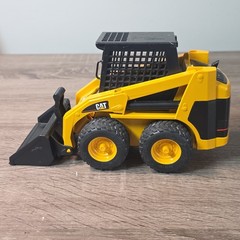Bruder CAT Skid Steer Loader Construction Toy Vehicle Yellow Made in Germany