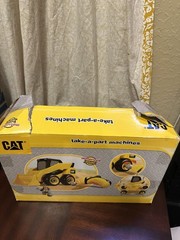 CAT Take-A-Part Machines – Wheel Loader Kids Toys Vintage 16 Pieces New 🆕