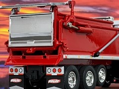 1/64 DCP KENWORTH T880 ROGUE DUMP AND TRANSFER TRAILER