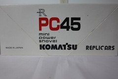 SHINSEI PC45 KOMATSU MINI POWER SHOVEL 1:50 Scale