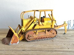 NZG 1/50 Scale Caterpillar CAT 983 Track Loader with Custom OROPS & Kelly Ripper