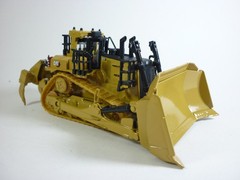 DieCast Masters 1:87 Caterpillar D11 Bulldozer Die-Cast Model TKN With OVP