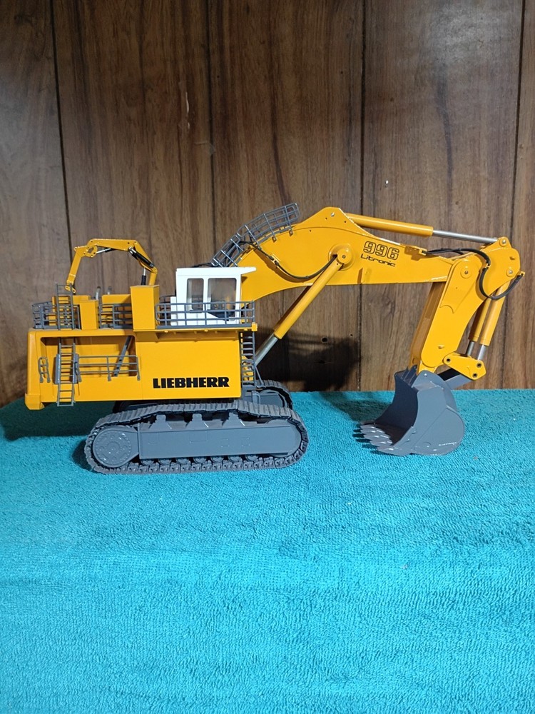 1:50 scale Liebherr 996 excavator made by Conrad