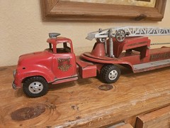 VINTAGE RED TONKA NO.5 AERIAL FIRE ENGINE 1960’S-INCOMPLETE!!…STILL KOOL!