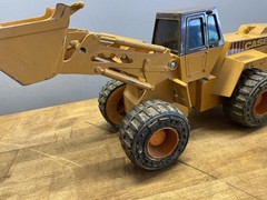 Ertl 1/16 Case W30 Loader Articulated Front End Loader Die Cast