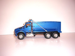 FIRST GEAR 1/50 BLUE KENWORTH T880 DUMP TRUCK SAME SCALE AS DIECAST MASTERS