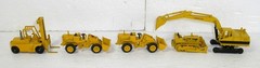 5 Vintage Die-Cast NZG Caterpillar CAT Construction Vehicles, 1:87, HO scale