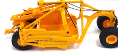 1:50 INTERNATIONAL HARVESTER TD-24 Crawler w/ LeTourneau Carryall Model LP
