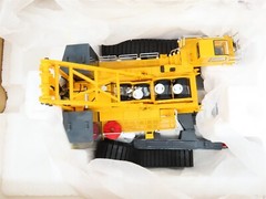 XCMG QUY300 Crawler Crane – China 1:50 Scale Diecast Model New