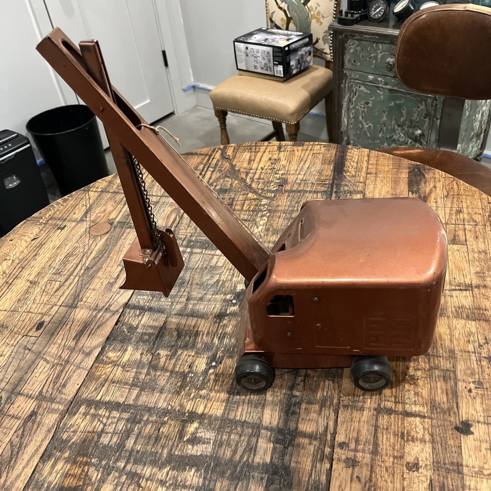 VTG Structo Construction Co. Steel Pressed Copper Colored Steam Shovel