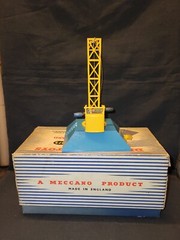 VINTAGE OLD CAST IRON 973 GOODS YARDS CRANE DINKY SUPERTOYS ENGLAND MECCANO 1950